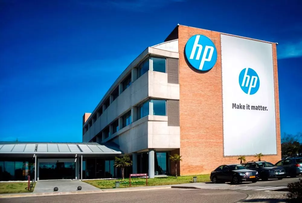 Daftar Service Center HP di Indonesia Terlengkap